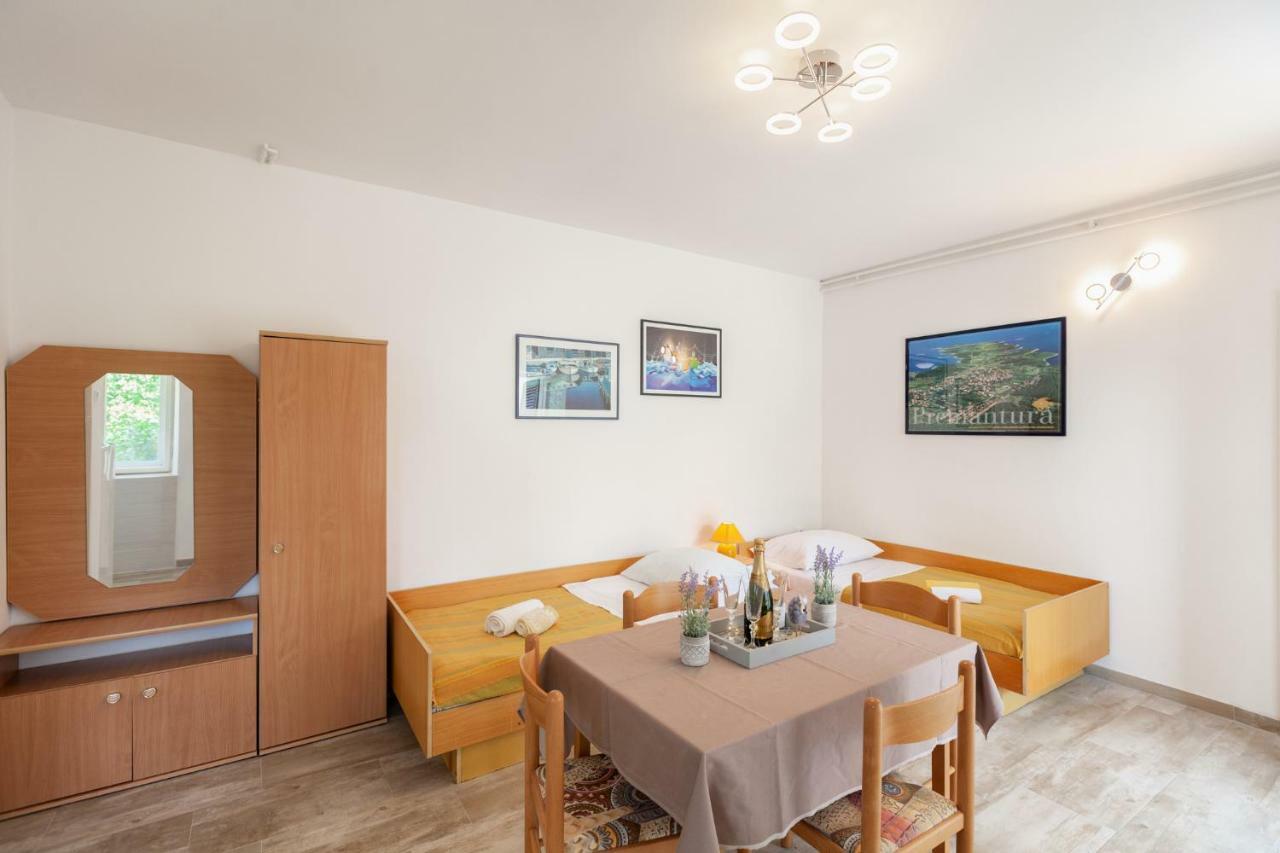 Apartment Ema プレマントゥーラ エクステリア 写真