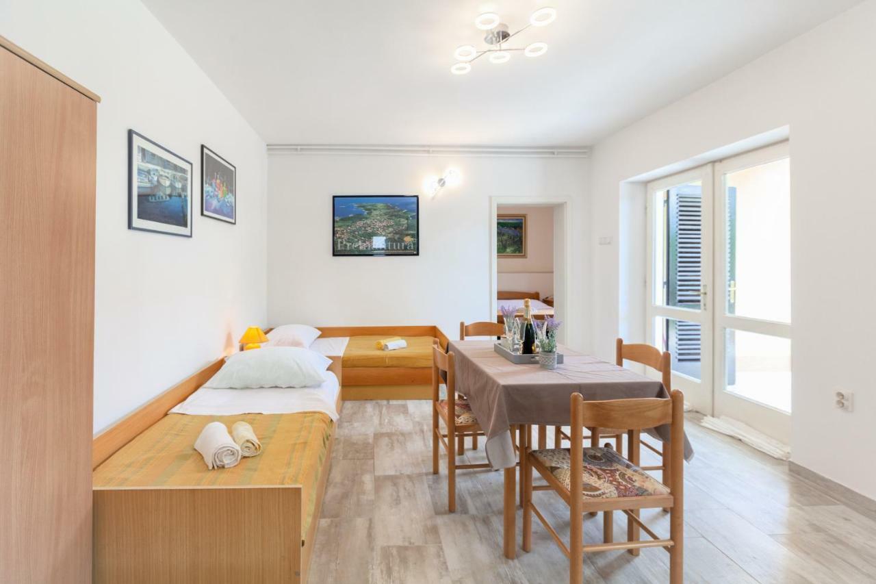 Apartment Ema プレマントゥーラ エクステリア 写真