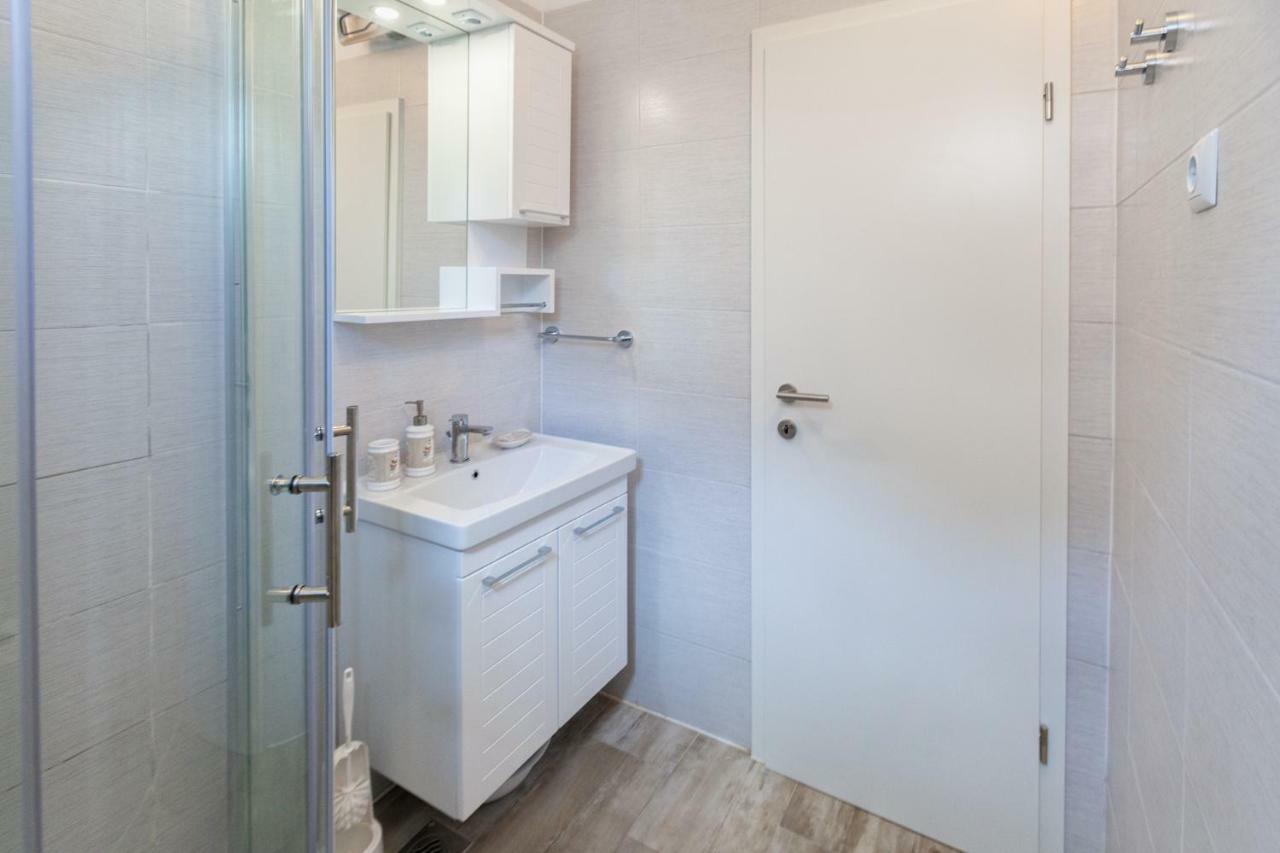 Apartment Ema プレマントゥーラ エクステリア 写真